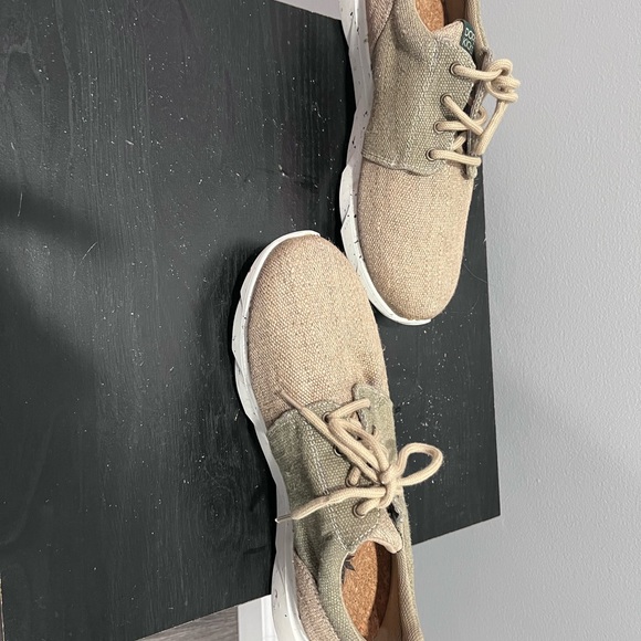 Dope Kicks￼ Waterproof Hemp Sneakers Men’s Size 8 Women’s Size 9 - Picture 7 of 9